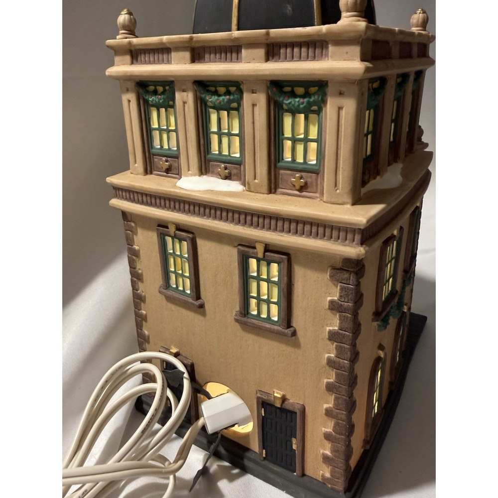 Dept 56 Christmas In The City  First Metropolitan Bank With Box - Picture 8 of 16